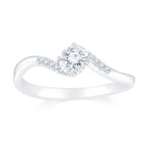 18K White Gold Diamond Ladies Ring