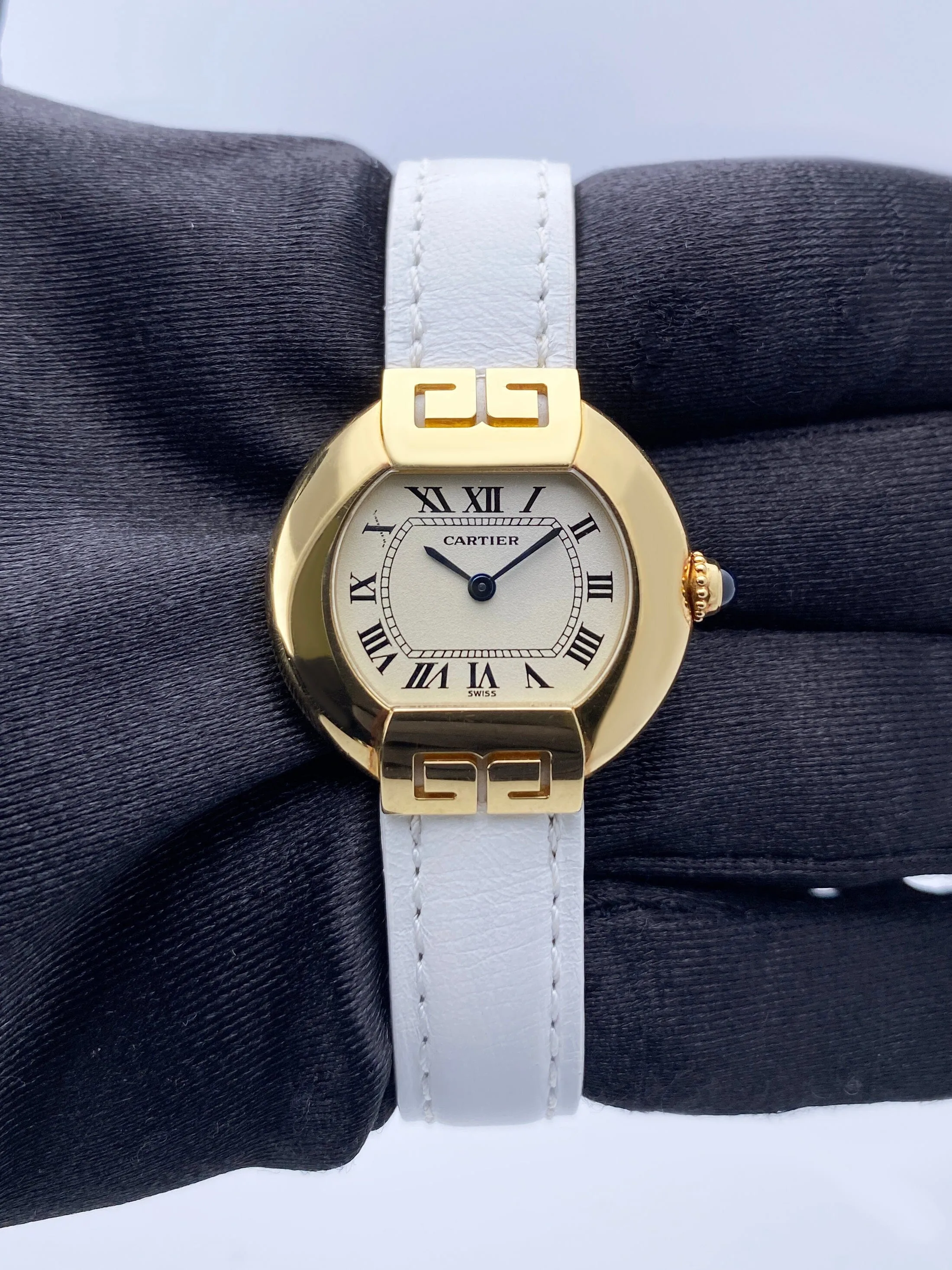 Cartier Ellipse W1513656 Art Deco 18K Yellow Gold Ladies Watch