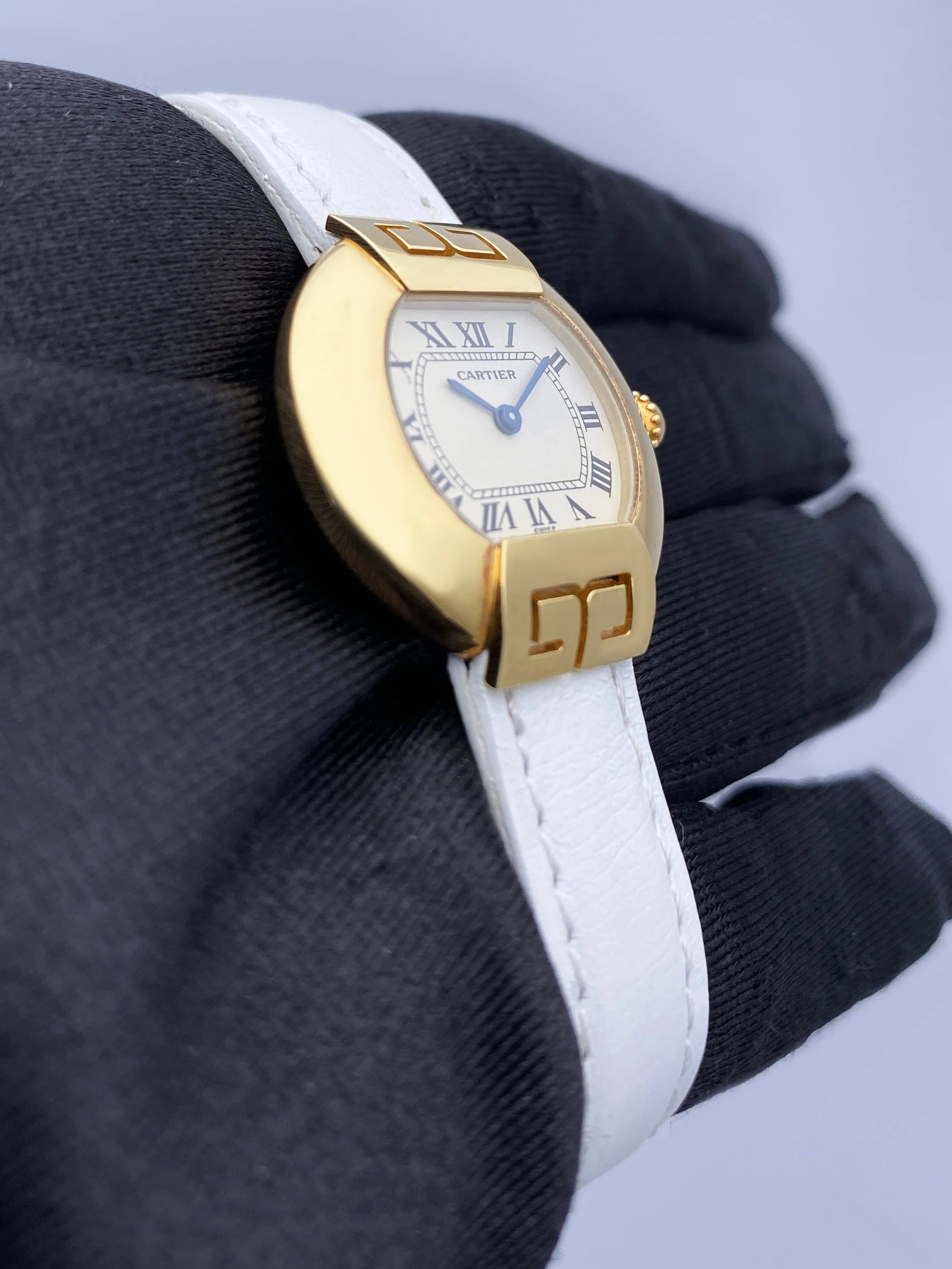 Cartier Ellipse W1513656 Art Deco 18K Yellow Gold Ladies Watch